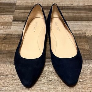 Nine West - Speak Up Almond Toe Flat Size 7M Navy Suede